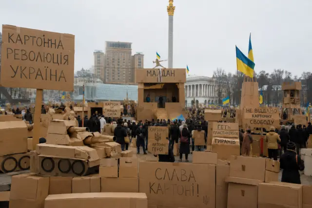 «Бах, и майдан!»: Запад и нацисты показали, кто реально правит Украиной