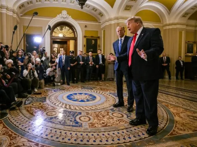 «Адским санкциям» зелёный свет: Трамп поддержал курс Грэма* добить Россию