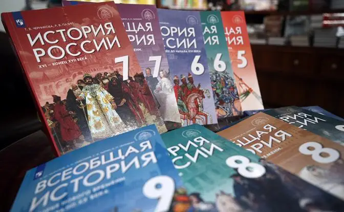 Иван Грозный больше не опекун, а холопы теперь — тяглые люди
