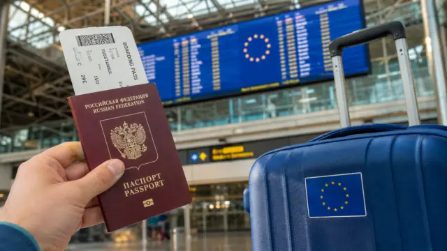 Европа пока не закрылась: названы страны, в которых ждут туристов из России