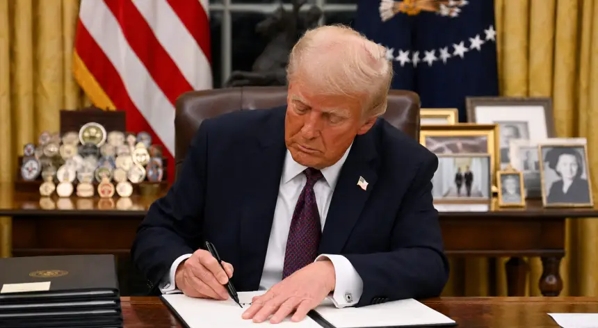 Исторический запрет: Трамп объявил войну «родильному туризму»
