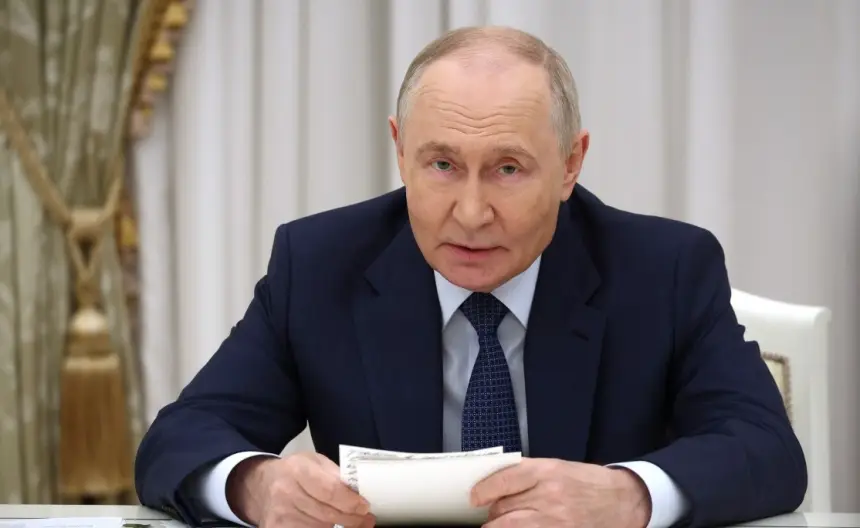 Путин осадил Зюганова, предложившего Володину взять лево руля