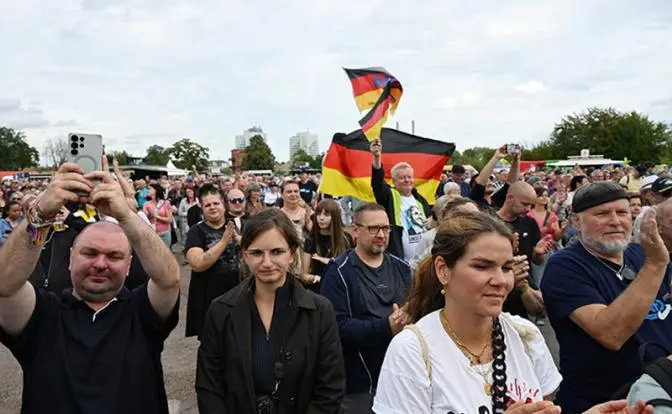 Будущее Германии: двоевластие, гражданская война, распад?