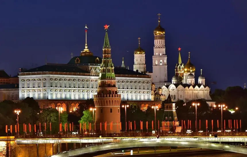 Что заставило европейцев вспомнить телефонный номер Кремля?