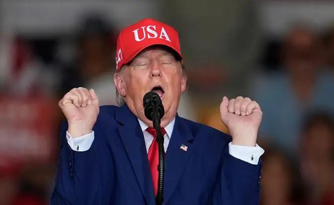 Трампу дожить бы до ноября — а там как получится